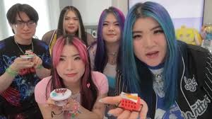 Krew Shop Success: How a Youtuber Turned Merch into Millions 4 - MCYT Store images 2 - MCYT Store